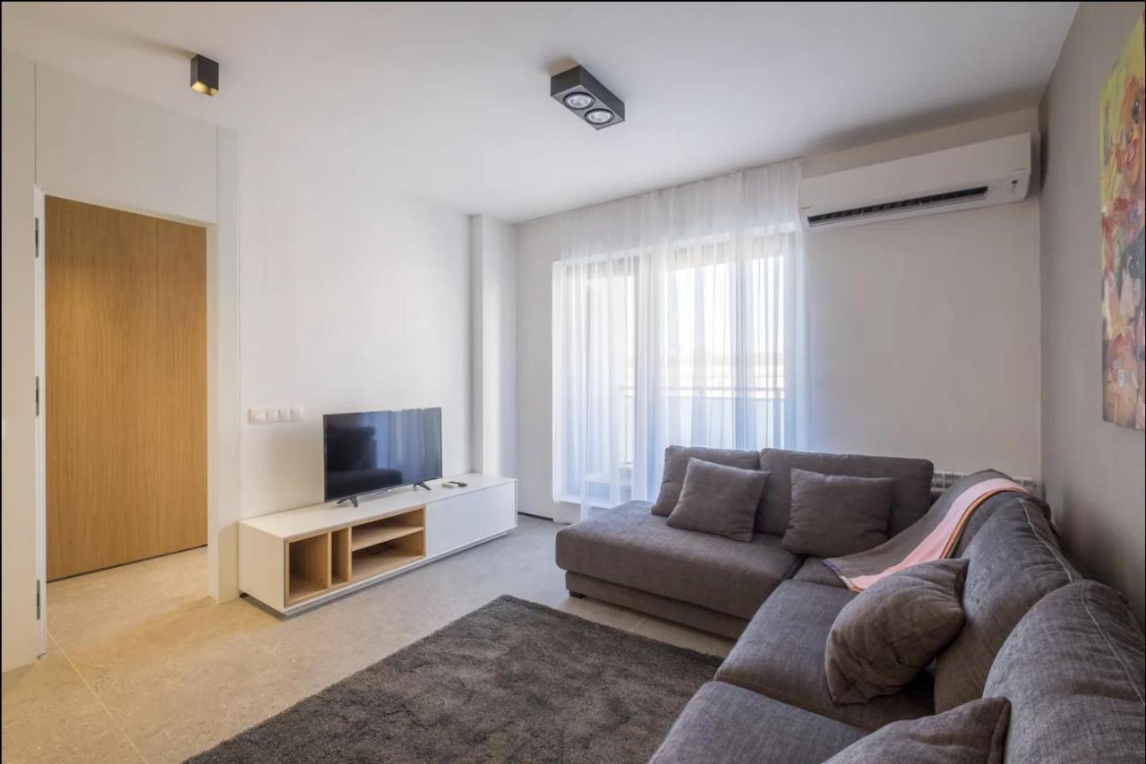 City Apartments - Mall Of Sofia & Metro Station Ngoại thất bức ảnh
